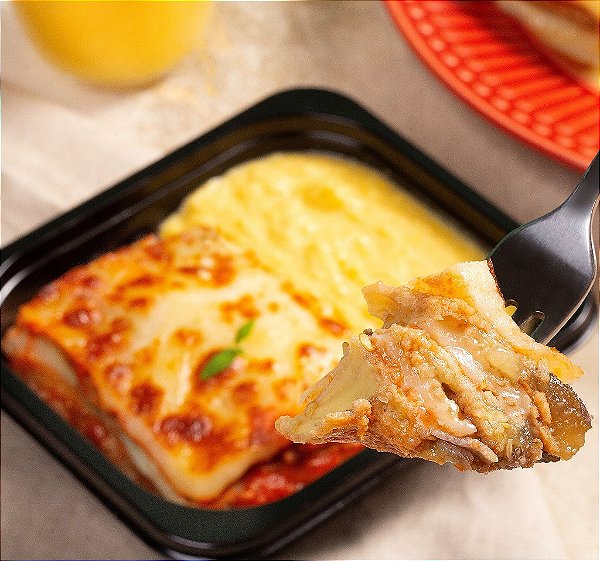 Berinjela a Parmegiana com Creme de Milho, Arroz Branco e Feijão - 320g