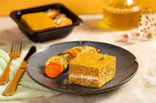 Kibe de Abóbora Recheado com Cream Cheese e Legumes Grelhados - 300g