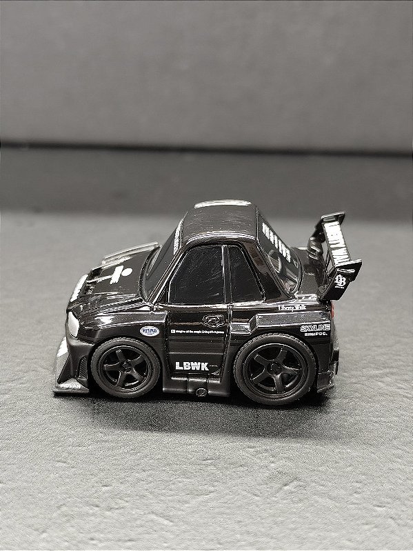 Nissan Skyline GT-R (R34) LB-ER34 Super Silhouette SKYLINE Black - QZ00401-BL | Mini GT QUBE CARZ - Nº 004