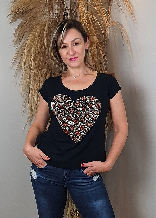 T-shirt Feminina Preta Coração Animal Print Pedraria