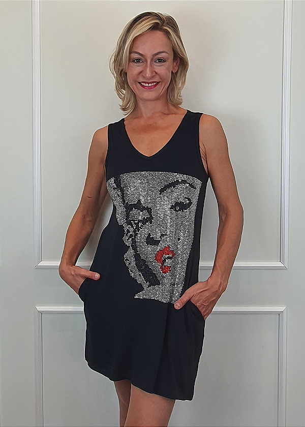 Vestido Regata em Malha Preto Marilyn Monroe Pedraria
