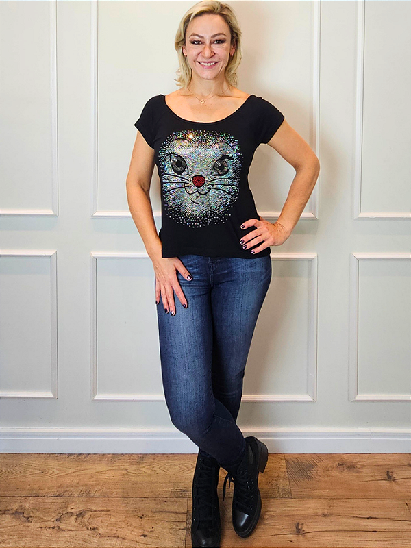 Tshirt Feminina Preta Gola Canoa Gata Crystal Pedraria