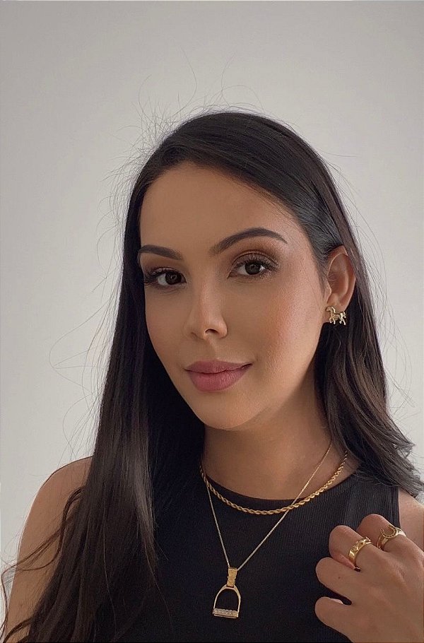 Colar Estribo com 6 Pedras Brancas