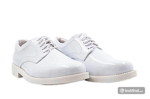 Sapato verniz branco