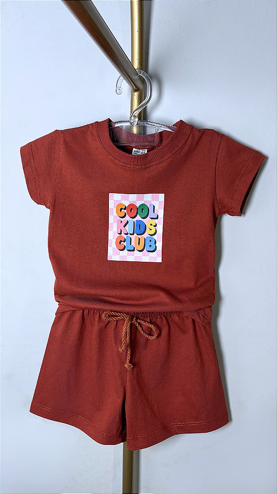 CONJUNTO BÁSICO KIDS CLUB