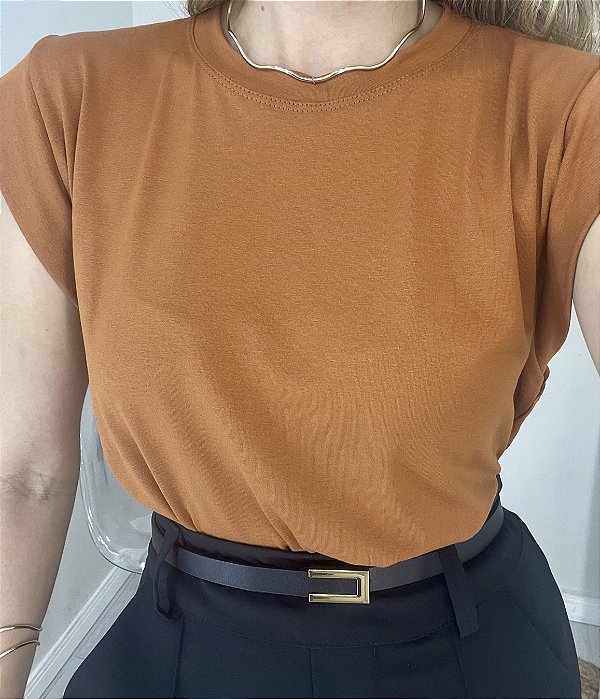 Muscletee básica caramelo
