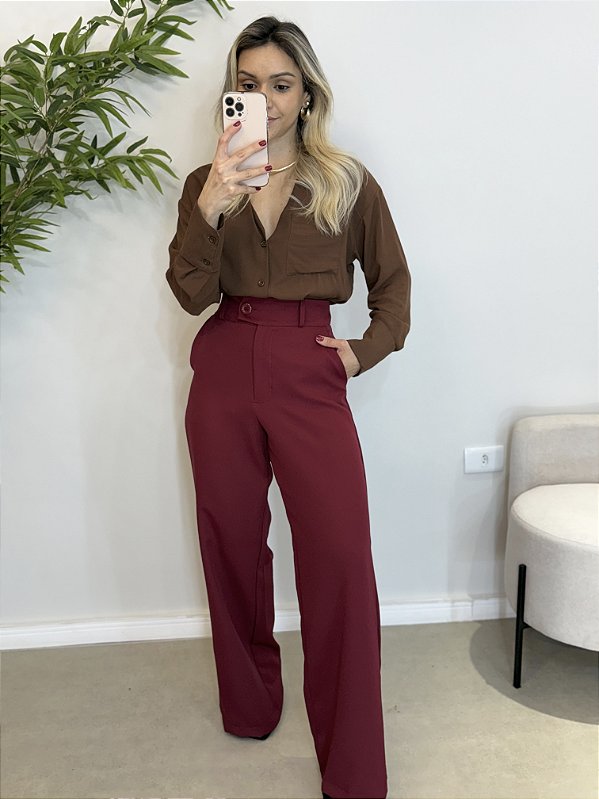 Calça pantalona botão alfaiataria vinho