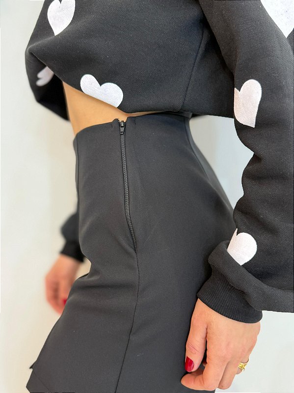Shorts saia alfaiataria preto