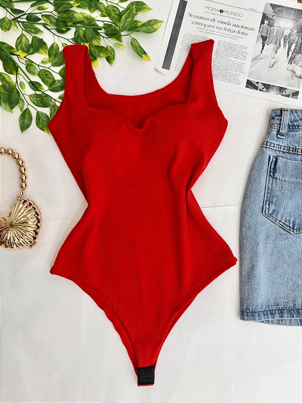 Body decote coração vermelho