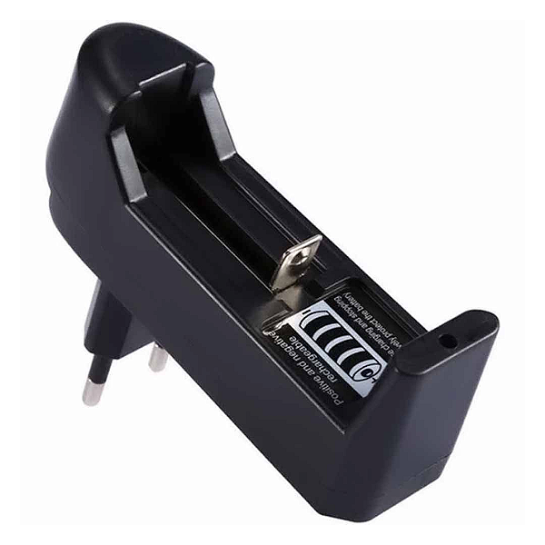 Carregador de Bateria 18650 e Pilha CR123A, Bivolt - Luatek LPJ-A01