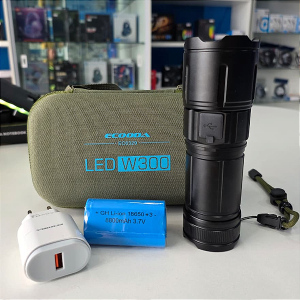 Lanterna Tática Ecooda W300 EC6329 Led Super Potente com Zoom e Bateria Recarregável