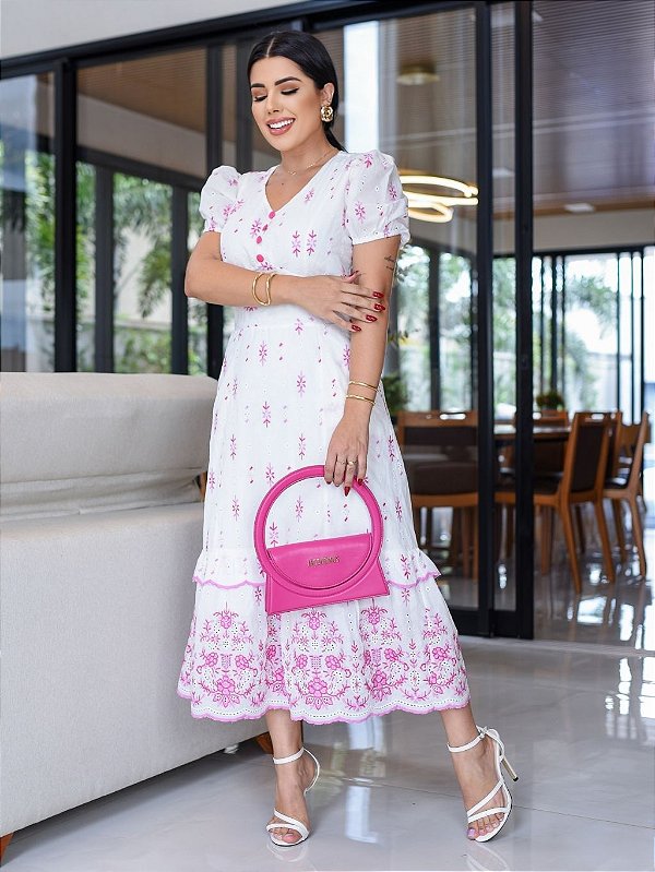Vestido 100% Algodão com bordado barrado pink.
