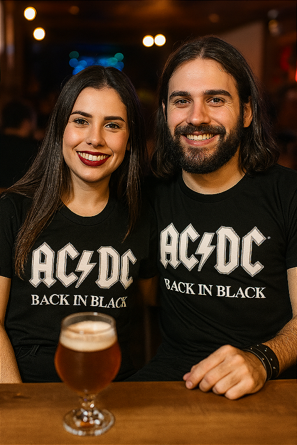Camiseta Manga Curta AC/DC Back In Black