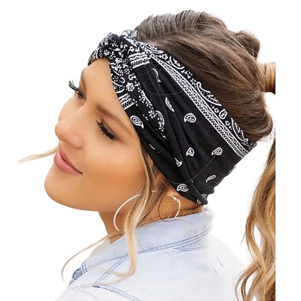 Bandana em tecido estampa tradicional preta