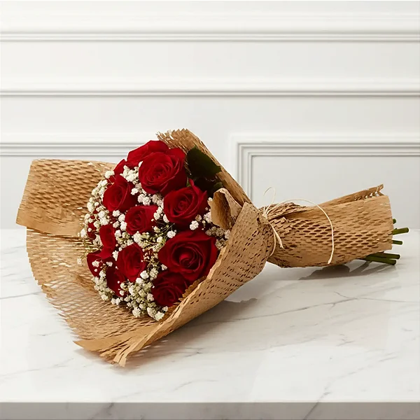 Buquê de 20 Rosas Vermelhas com Gypsophila