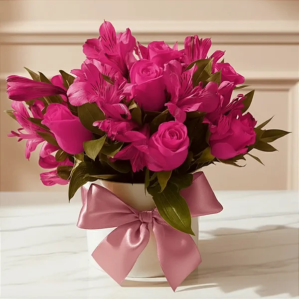 Box De Rosas E Alstroemérias Pink Com Folhagem