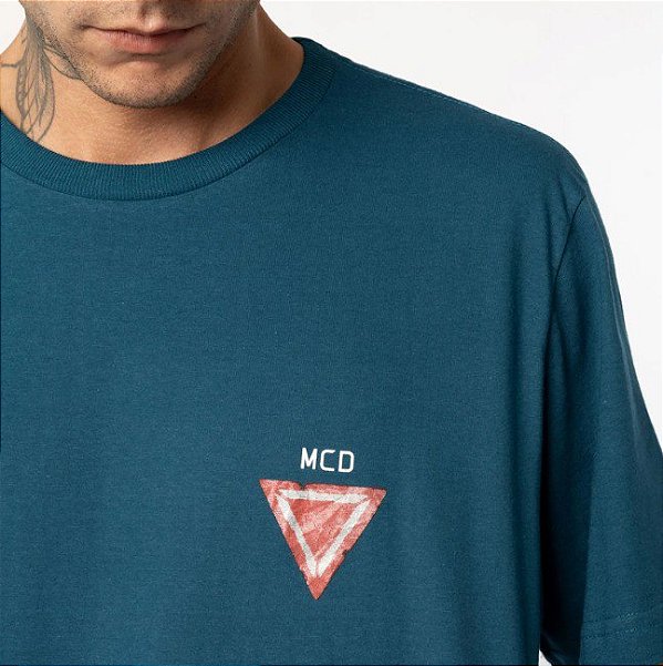 CAMISETA MCD REGULAR ANJO GUITARRA