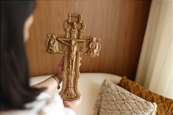 Crucifixo da entrega