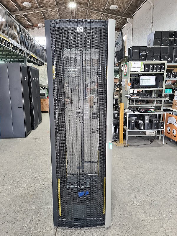 Rack Servidor HP 42U com Coolers e Régua PDU Estabilizada