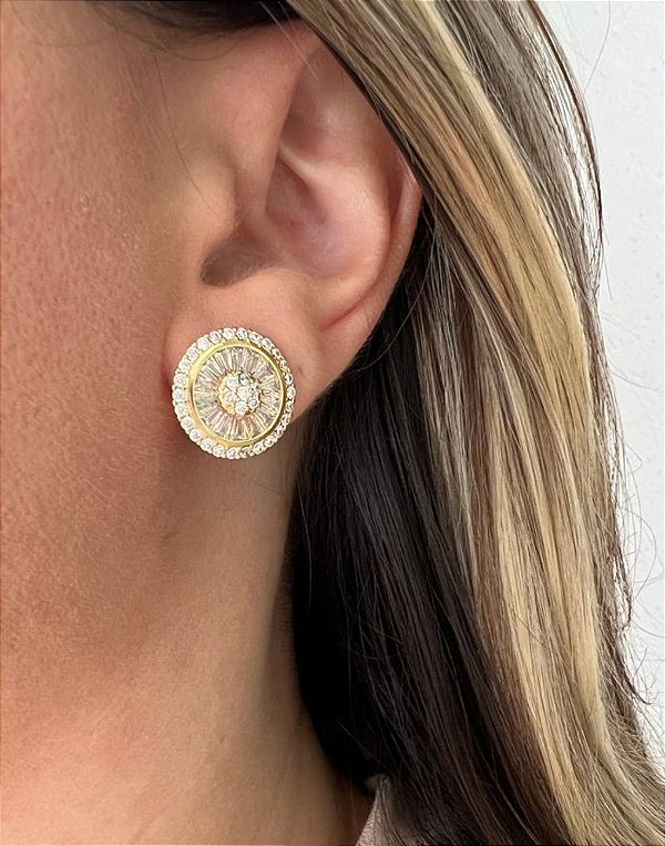 Brinco Pizza Cravejado de Zircônia Folheado a Ouro 18K