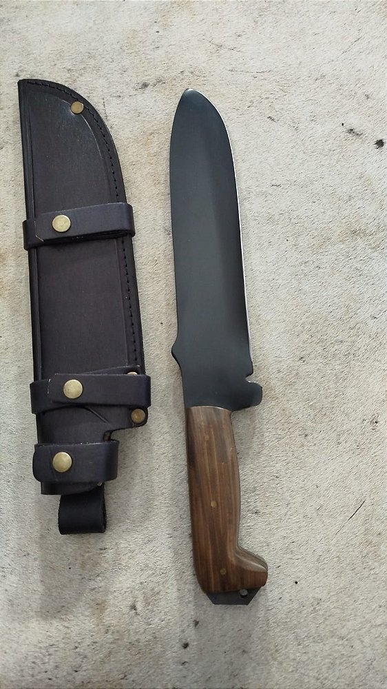 FACAO COM BAINHA DE COURO