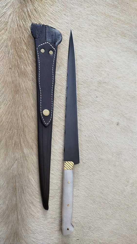 FACA LÍNGUA DE CHIMANGO COM BAINHA DE COURO