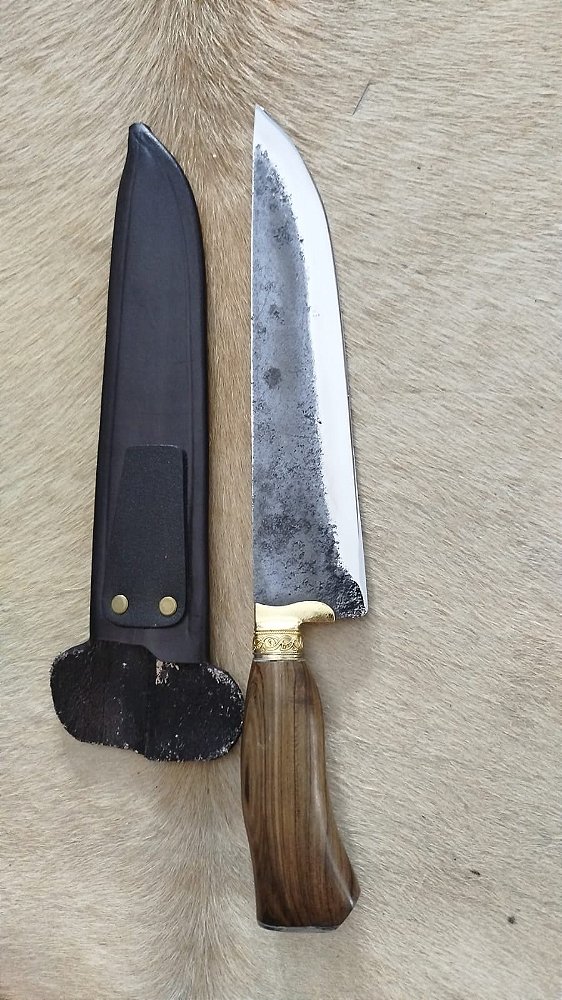 FACA PICANHEIRA COM BAINHA DE COURO