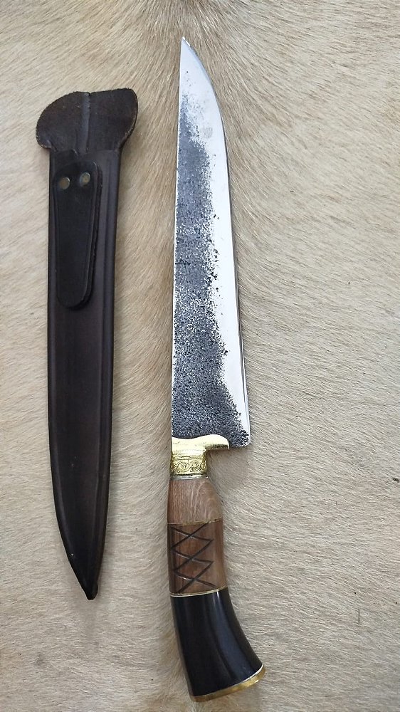 FACA ESTILO PICANHEIRA COM BAINHA