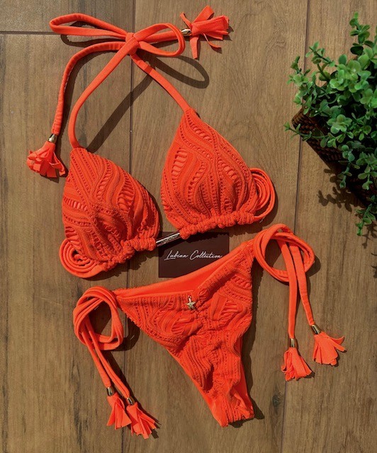 Biquíni Santorini Renda Laranja Handmade Collection Reversível e Empina Bumbum