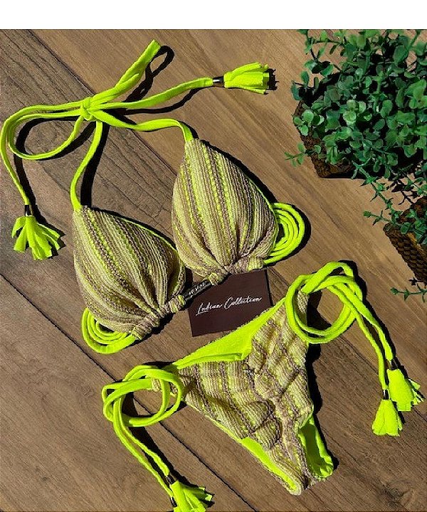 Biquíni  Santorini Crochê Neon Handmade Collection  Empina Bumbum