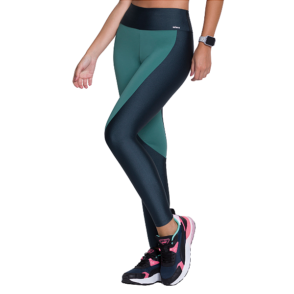 Calça Legging Com Recorte