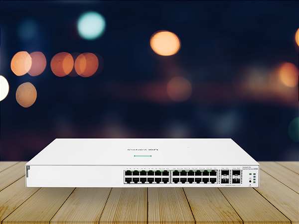 Switch 24P  HP Aruba Instant On 1930 24G Classe 4 PoE 4SFP/SFP+ 195W JL683B