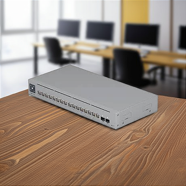 Switch 16 Portas Ubiquiti L3 4P 2.5 Gigabit + 02 Sfp+ De 10Gb Usw-Pro-Max-16-Br
