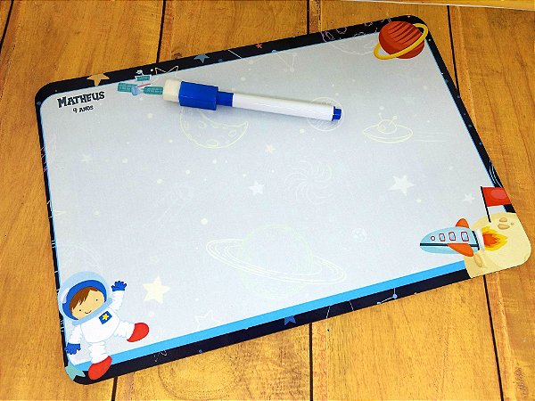 Lousa MDF 28x10cm personalizada - astronauta