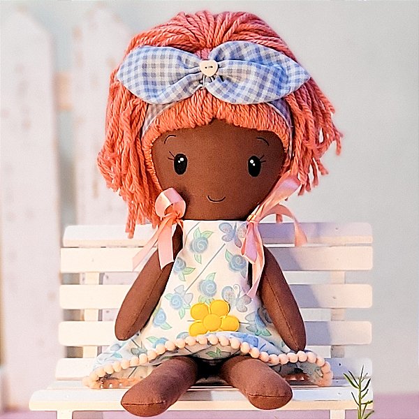 Boneca Negra - Cabelo Rosa