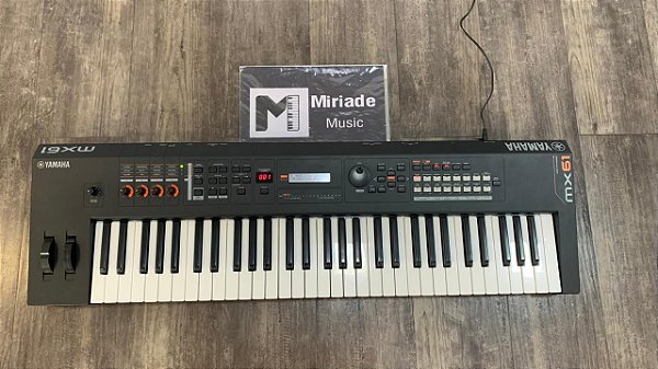 Teclado Yamaha MX61 V2 - Produto seminovo