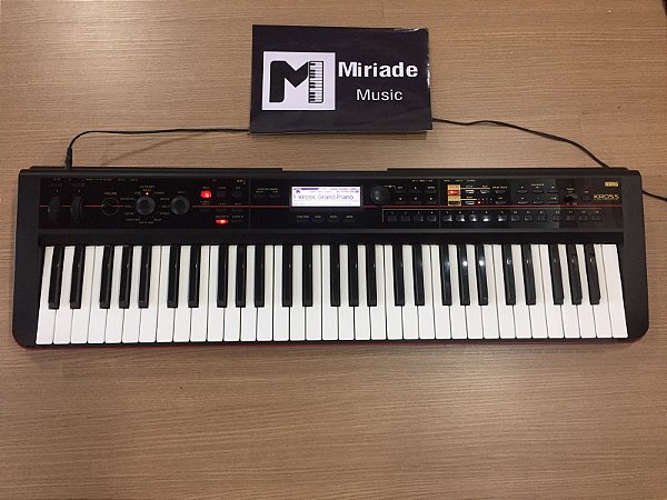 Teclado Workstation Korg Kross 61 - Produto Seminovo