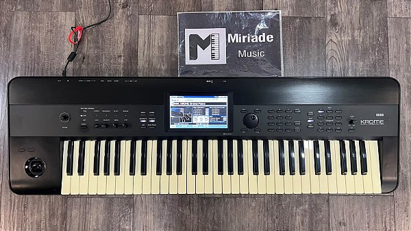 Teclado Workstation Korg Krome 61 + Pack de Timbres - Produto Usado