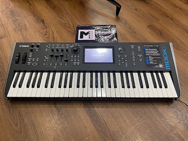 Teclado Yamaha MODX 6 + Caixa e Manuais + Pack de Timbres - Produto Seminovo