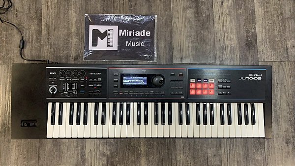 Teclado Roland Juno DS 61 + Pack de timbres Nord - Produto Usado