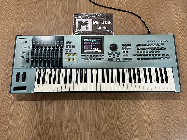 Teclado Workstation Yamaha Motif XS 6 + Memória de 1 Gb + Pack de Timbres - Produto Seminovo