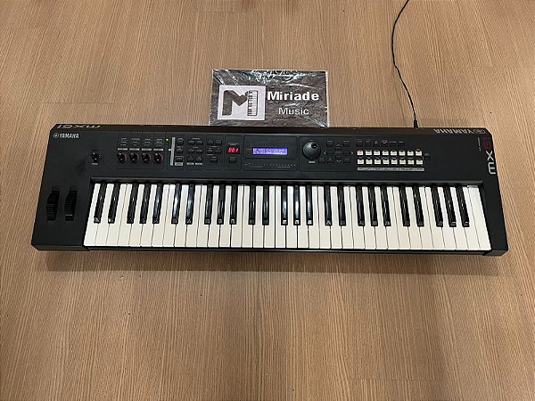 Teclado Sintetizador Yamaha MX 61 V1 - Produto Usado