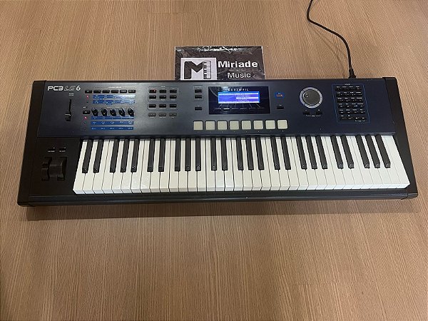 Teclado Kurzweil PC3 LE 6 - Em Ótimo Estado de Conservação