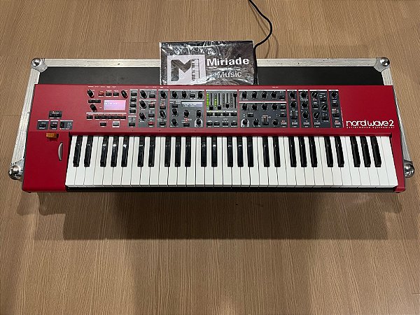 Teclado Sintetizador Nord Wave 2 + Hard Case - Produto em Estado de Novo