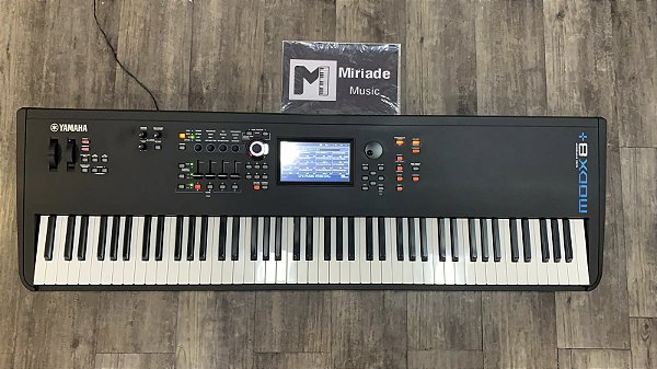 Teclado Sintetizador Yamaha MODX 8+ Plus - Produto Seminovo