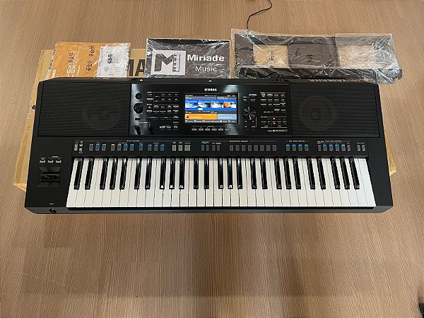 Arranjador Yamaha PSR SX 920 - Produto Novo de Show Room - Black December