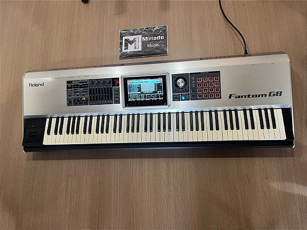 Teclado Workstation Fantom G8 + Bag Original Roland - Produto Usado