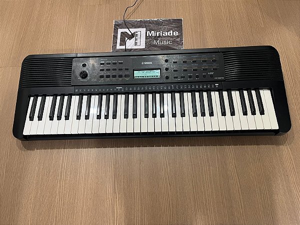 Teclado Sintetizador PSR E 273 - Produto Seminovo