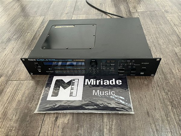 Módulo Sintetizador Roland JV 1080 - Produto seminovo