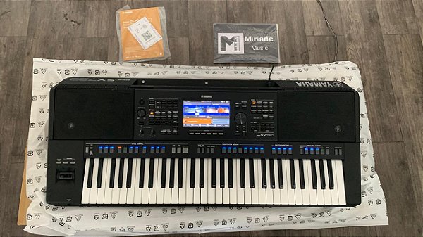 Teclado Arranjador Yamaha Psr SX 720 - Novo de Showroom